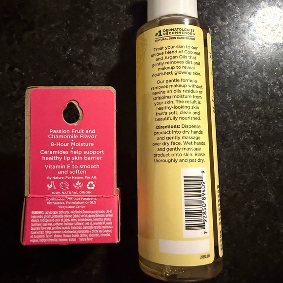 Burt's Bees Yellow Nourishing Cleansing Oil and Pink Lip Treatment - Picture 2 of 2